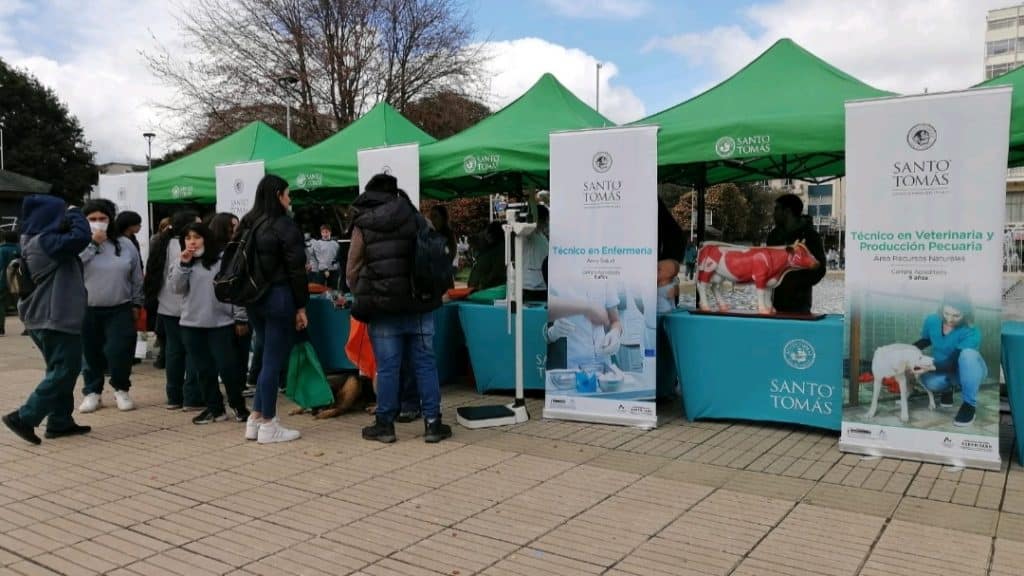 CON FERIA VOCACIONAL SANTO TOMÁS OSORNO LANZÓ PROCESO DE ADMISIÓN 2023