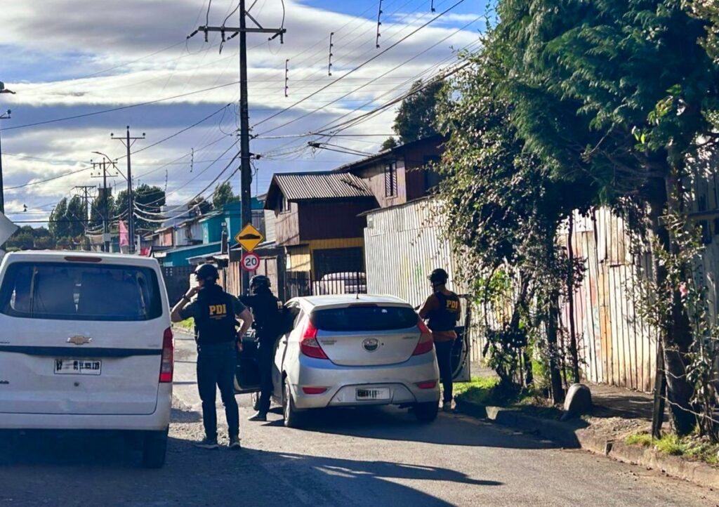 PDI DETIENE A MUJER QUE MANTENÍA MUNICIÓN EN CAMPAMENTO DE OSORNO